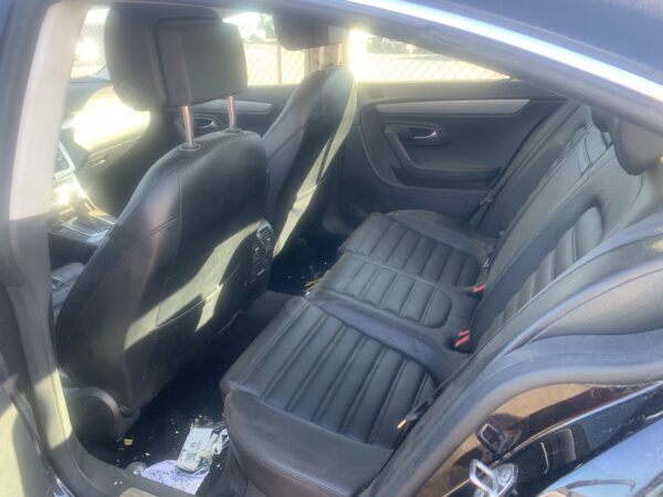 2013 Volkswagen CC - Image 8